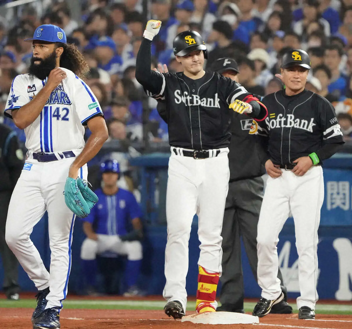 【画像・写真】日本シリーズ12連勝中のソフトバンクが有原航平投手のタイムリーで先制「さすが六大学」プロ初打点