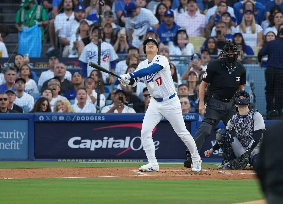 【画像・写真】大谷翔平　第1打席は中飛　第1戦に続き中堅・ジャッジが捕球　ゴジラ以来のWSアーチに期待