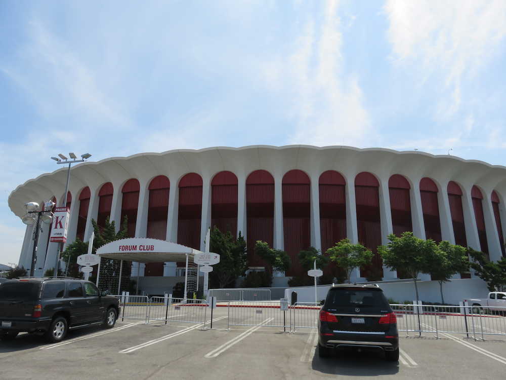 三浦が試合を行うロサンゼルスの試合会場「ザ・フォーラム」