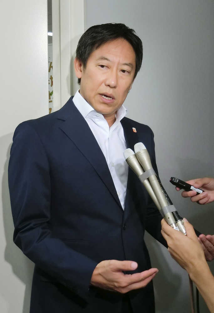 鈴木長官、山根会長の反社会勢力との交友「事実なら辞任に値する」