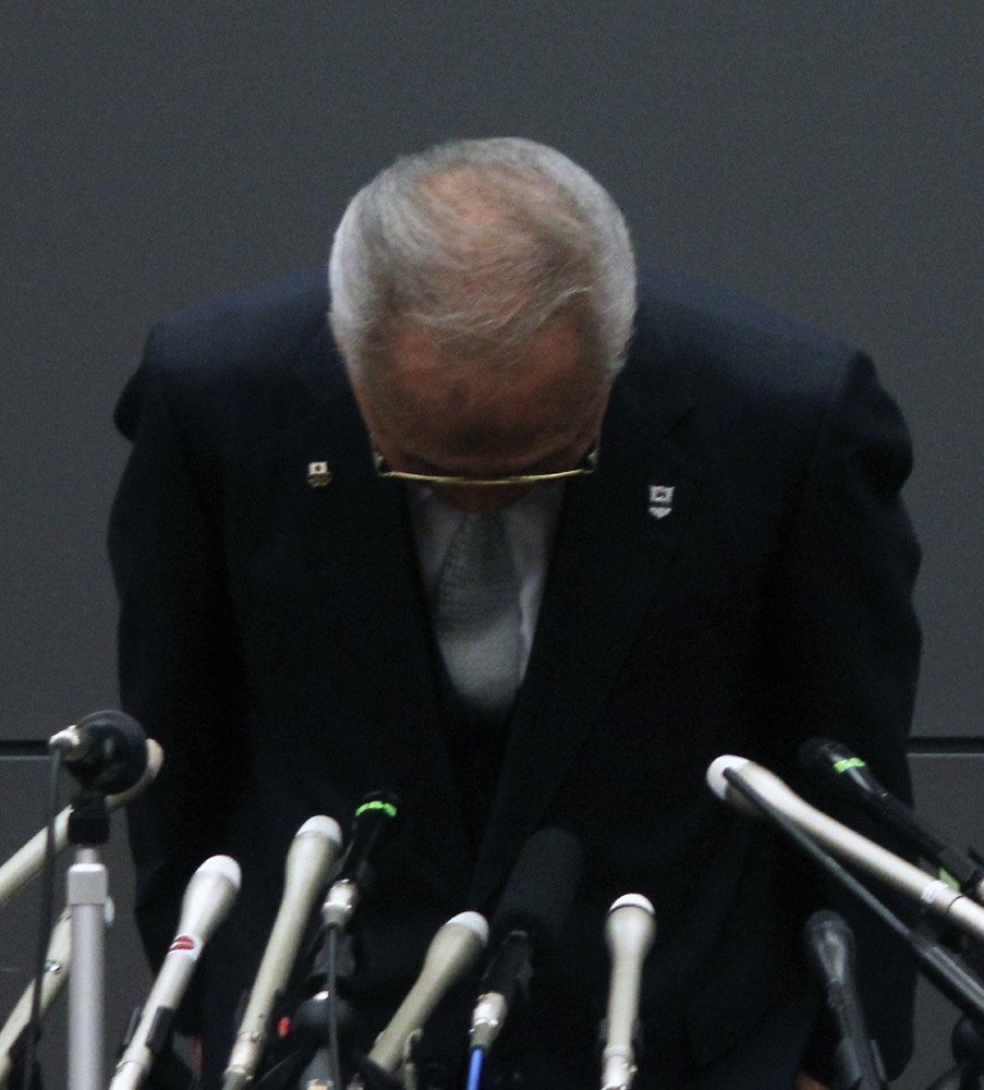 山根会長、辞任表明　妻の言葉「今は楽になって」で決意　支援者、選手に謝罪