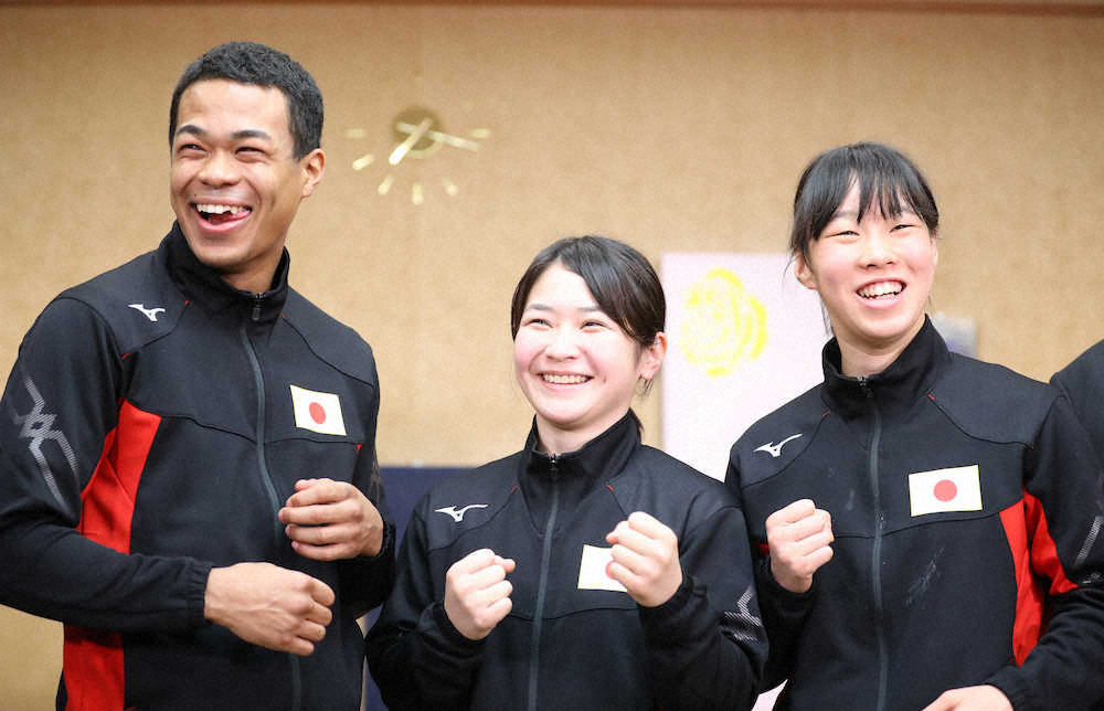 ボクシング日本代表が帰国　五輪枠獲得の並木月海「金メダル獲れるよう頑張る」