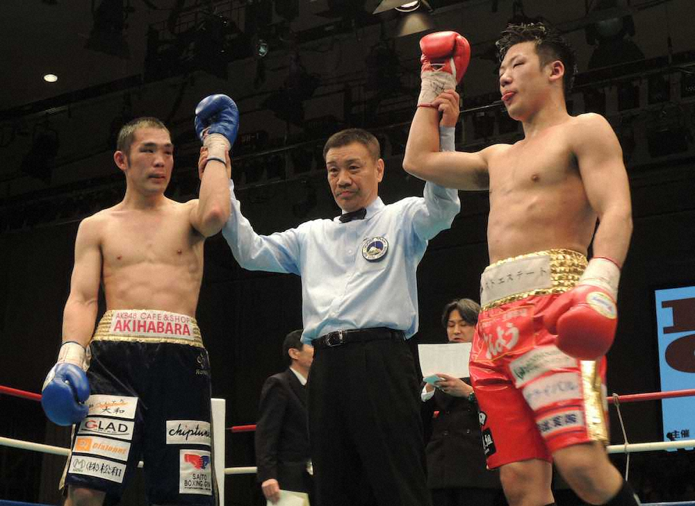 昨年3月の日本ミドル級タイトルマッチで王者・竹迫司登（右）と引き分けた加藤収二さん