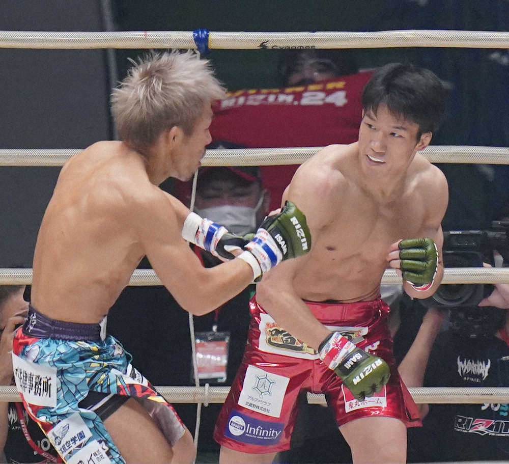 【RIZIN】朝倉海が圧巻の1回TKO「もっと格闘技の魅力を伝える闘いを僕がしていきます」