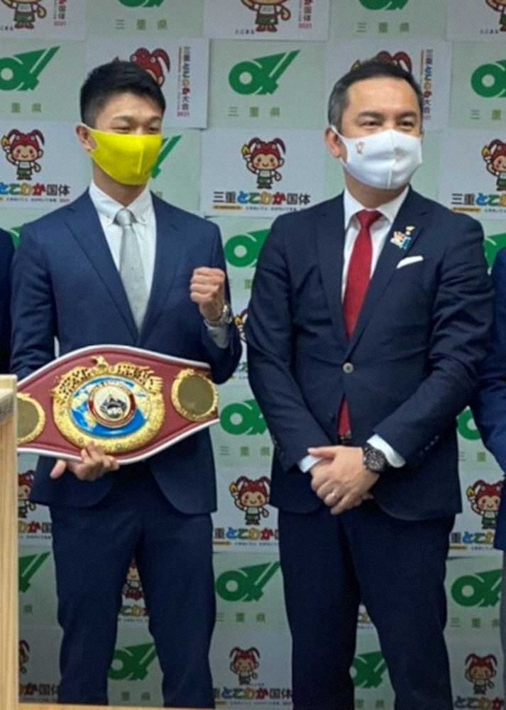 中谷、WBOフライ級王座獲得を報告　三重県庁訪問