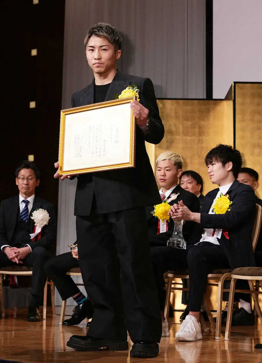 【ボクシング年間表彰式】井上尚弥　歴代最多6年連続7度目MVP受賞「100点つけてもいい」