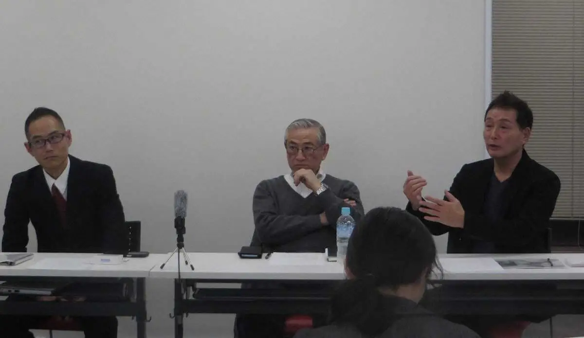 新たなプロジェクトを発表する（左から）猪木元気工場の青木社長、猪木啓介氏、猪木元気工場の山本プロデューサー