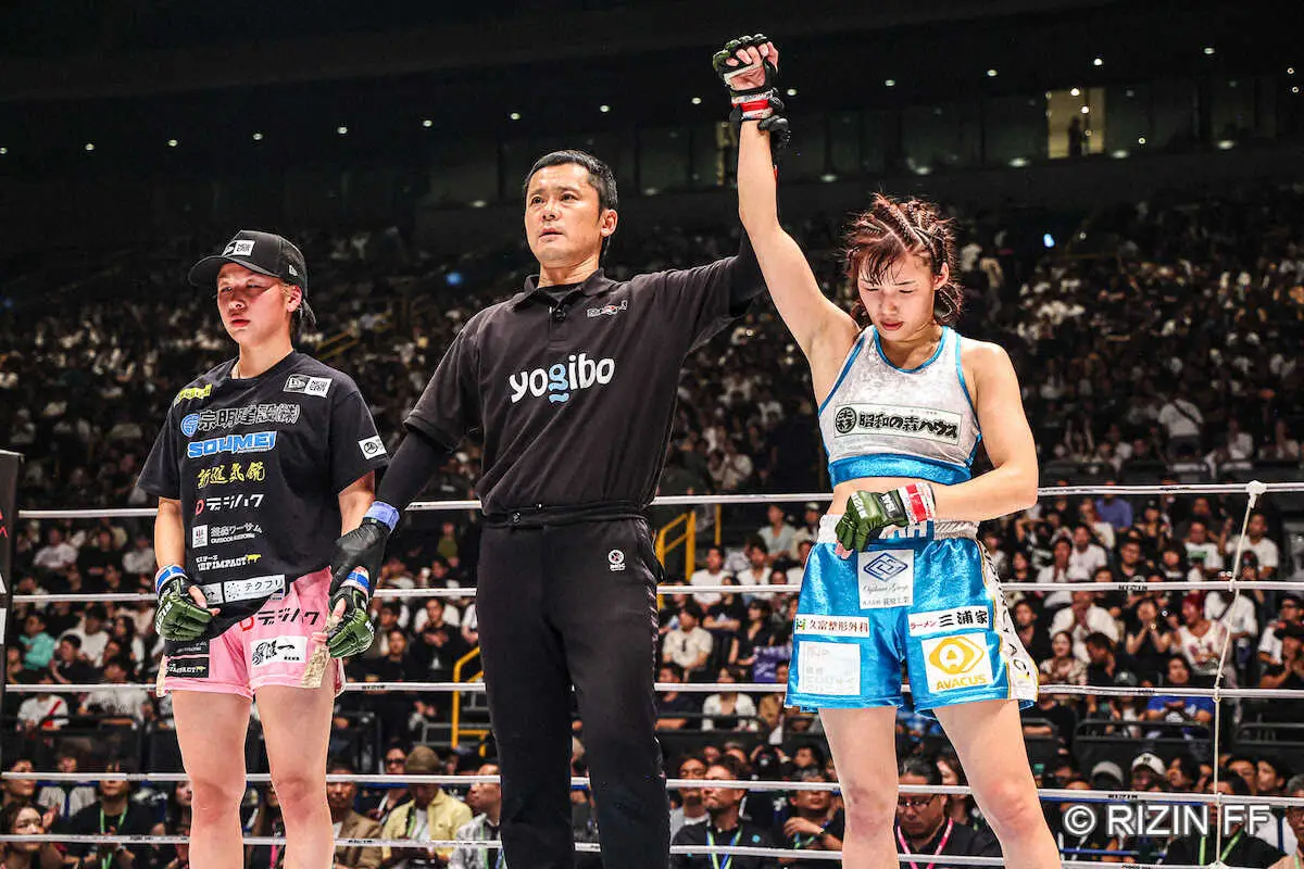 【画像・写真】引退試合の浅倉カンナ　女王・伊沢に判定負け「最高の格闘家人生でした」　グローブ置きリングに別れ