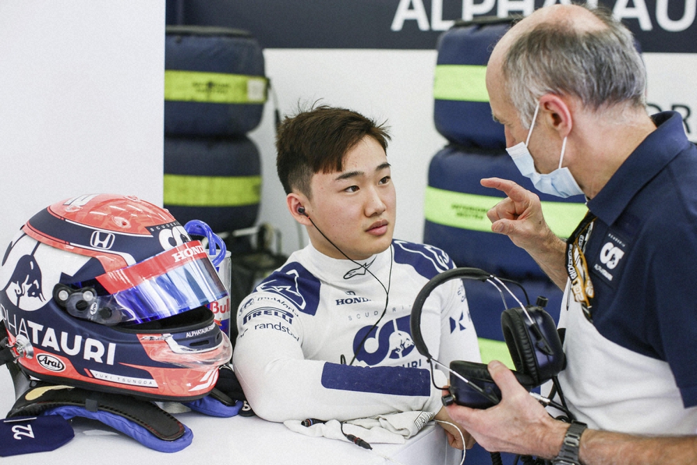 F1デビューへ、角田裕毅「目標はポイントできるだけ取ること」　日本人ドライバー7年ぶり参戦