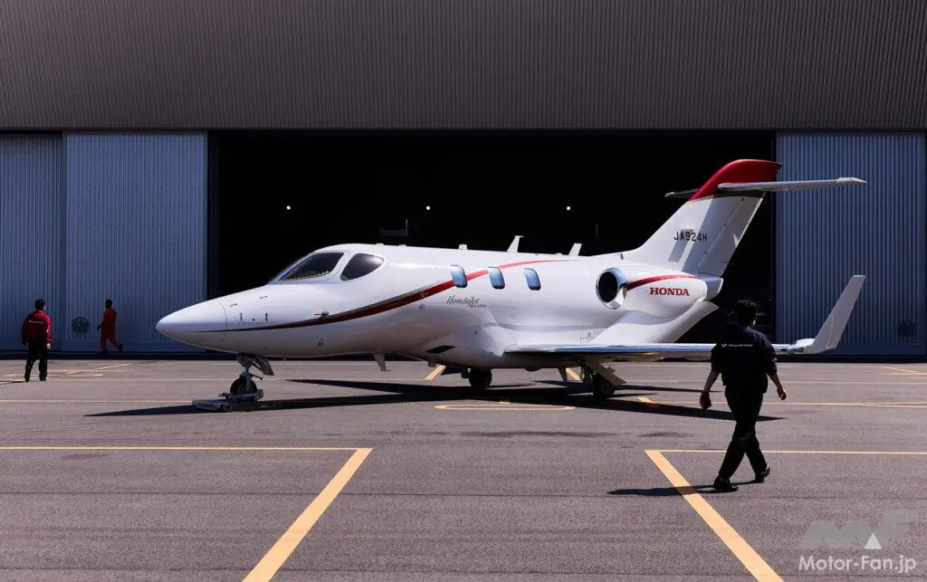 ホンダが日本で「HondaJet」のシェアサービスを開始！車を飛行機のタラップまで横付け可能！？ まずは法人向けから