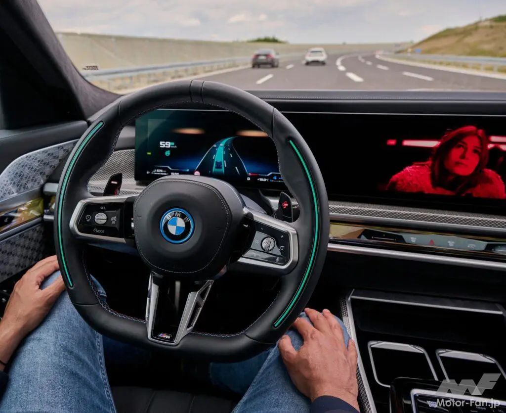 新型BMW 7シリーズで、レベル2&3両方の自動運転システムを世界初搭載！車内での運転代理により快適性が大幅に向上！