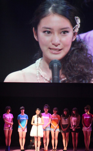 「やり残したことはない」武井咲　涙の「セブンティーン」卒業式