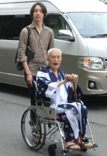 80歳永六輔　闘病車椅子生活で７年ぶり「遠くへ行きたい」出演