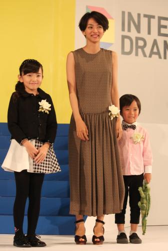 満島ひかり　主演女優賞に子役も祝福「２人のおかげでお母さんに」