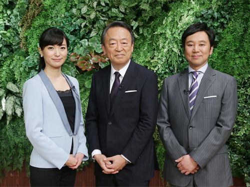 WBS年末スペシャルに出演する池上彰氏（中）左は大江麻理子キャスター、右は大浜平太郎キャスター