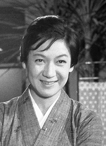 元女優の原節子さん（１９６０年撮影）