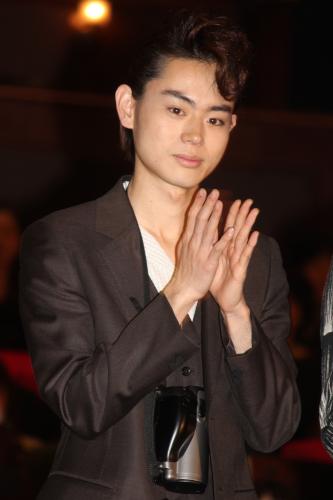 菅田将暉“パパ気分”で舞台あいさつ「裕翔の授業参観」