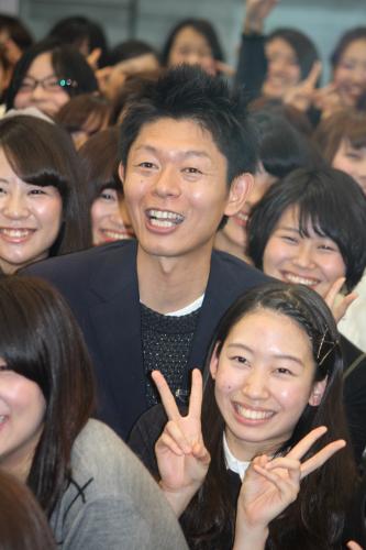 「手相芸人」島田秀平が大学講師　大妻女子大で５月から１０回講義