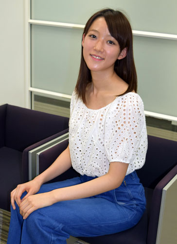 【画像・写真】“和ませ系19歳”山崎あみ　緊張のＣＭ初出演「大人っぽさ見て」