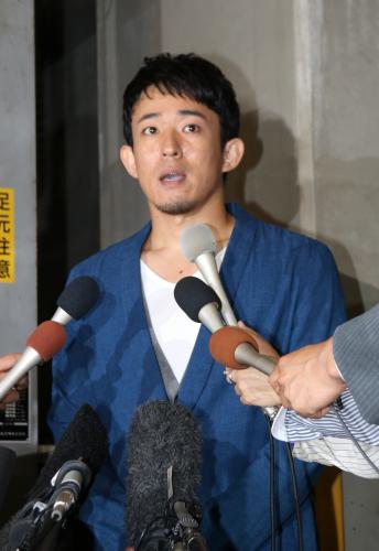 ファンキー加藤　Ｗ不倫認め謝罪「妻と家族、柴田さんに謝りたい」