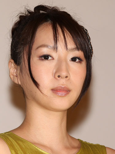 酒井若菜　膠原病で引退考えた「指にドリルを…」激痛と闘った日々