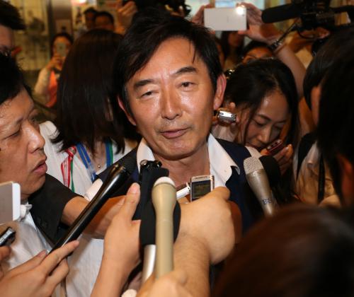 石田純一　都知事選出馬に言及「決めてはいないが、気持ちはある」