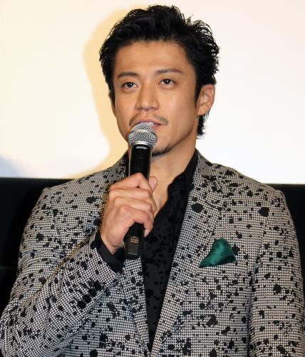 小栗旬　言葉少な「なってみないと分からないことも多いから」