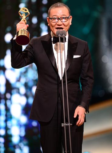 韓国「青龍映画賞」で男優助演賞と人気スター賞をダブル受賞した俳優の國村隼