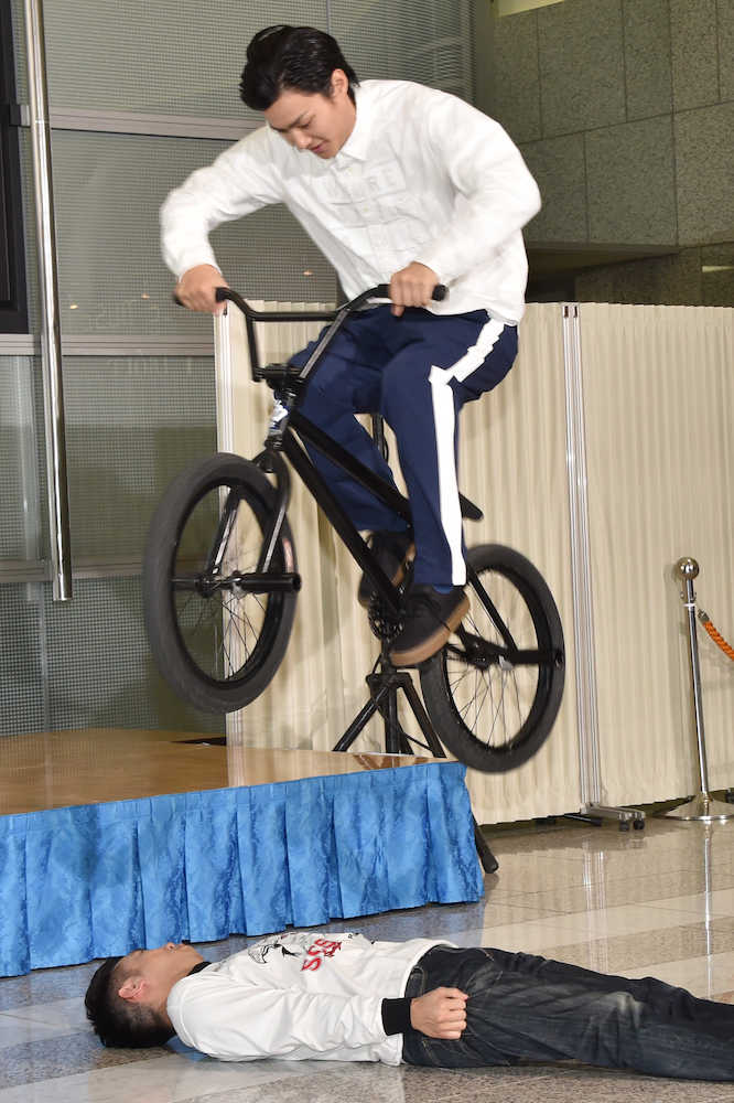 野村周平“プロ級”ＢＭＸの腕前披露「日本で指折りだと思う」