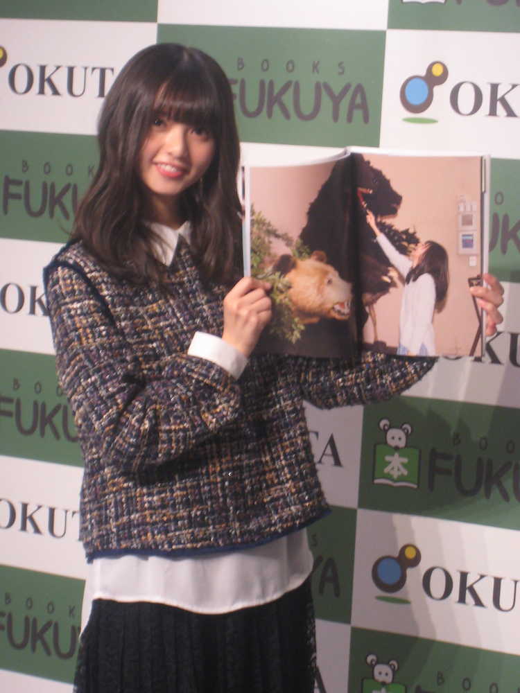 乃木坂４６　斎藤飛鳥が初写真集イベント、ビキニも初体験「着ていて不思議」