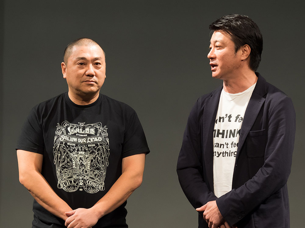 極楽とんぼの山本圭壱（左）と加藤浩次