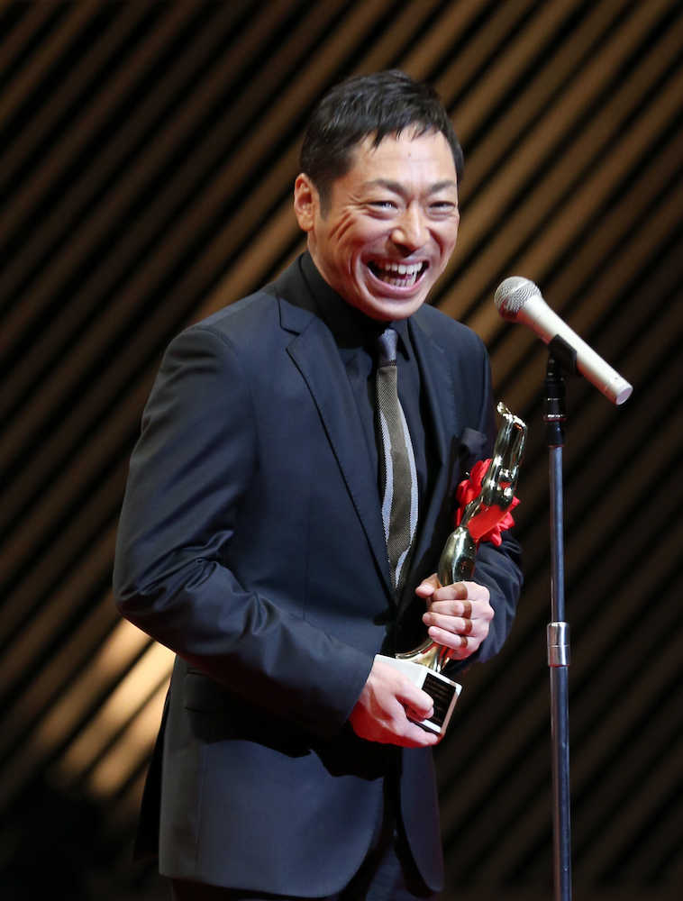 １６年ぶり２度目の男優助演賞を受賞した香川照之