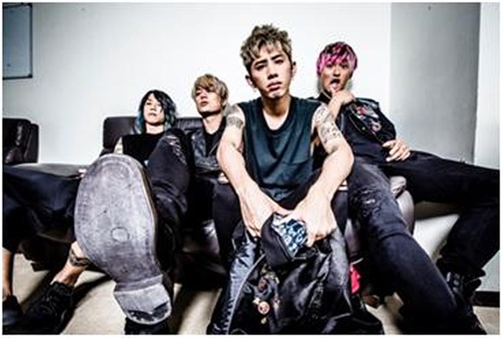 ＯＮＥ　ＯＫ　ＲＯＣＫ、国内アーティスト初の１億回再生突破！