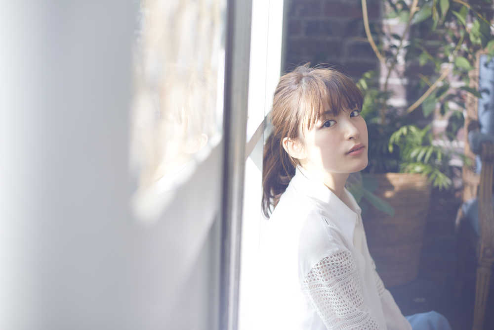 １０日に３年ぶりのフルアルバム「Ｂｌｏｏｍｉｎｇ　Ｍａｐｓ」を発売した小松未可子