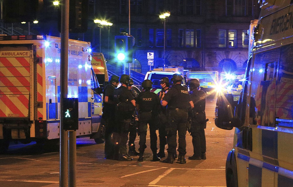 英で爆発19人死亡、50人超負傷　テロで捜査　アリアナ・グランデのライブで