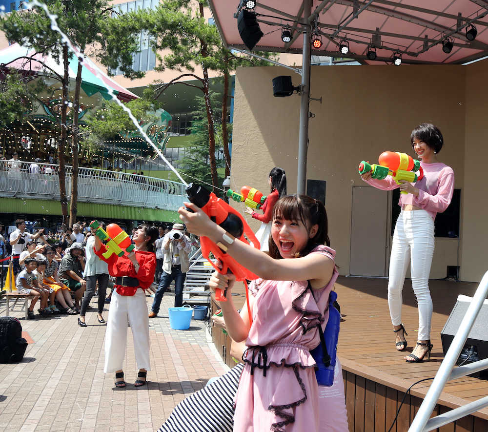 フェアリーズ　恒例イベントで美女濡れ「遠慮なくぶっかけた」