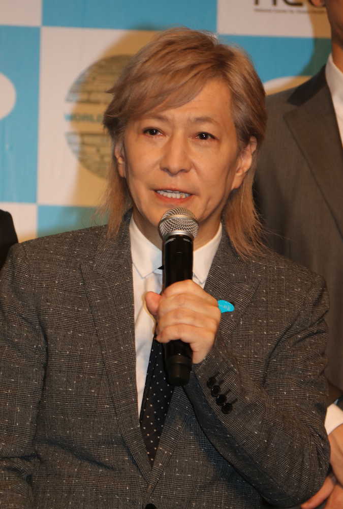 小室哲哉　Ｃ型肝炎の治療時の副作用告白「行動、言動が荒くなり、自分が自分じゃないような」