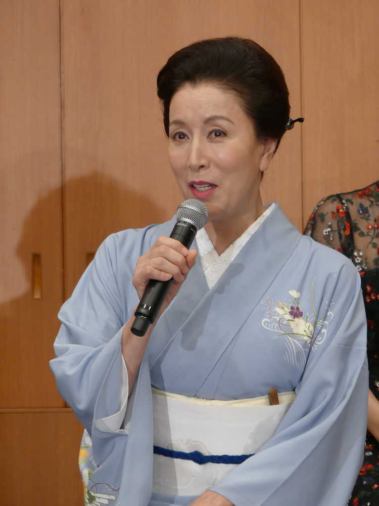 高畑淳子、息子の質問“口封じ”リポーターの口を手でふさいで制止