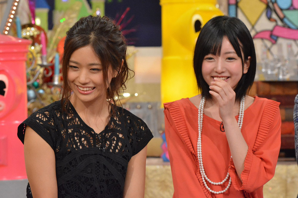 須藤凜々花（右）と安枝瞳（Ｃ）日本テレビ