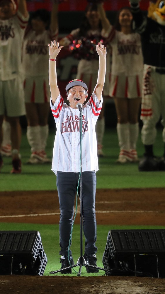 【画像・写真】ソフトＶ奪還に芸能界の鷹党も喜び爆発　フミヤ「次は日本一を」