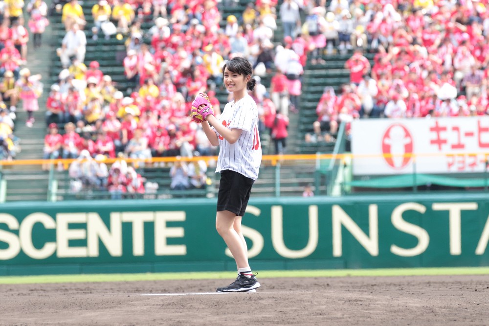 「わろてんか」ヒロイン・葵わかな　甲子園でワンバウンド投球「９８点」