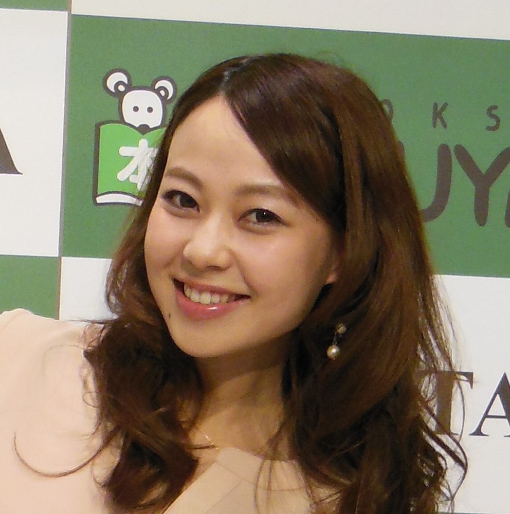 “攻める女子アナ”長崎真友子が第２子妊娠を報告「新たな生命を愛おしく」