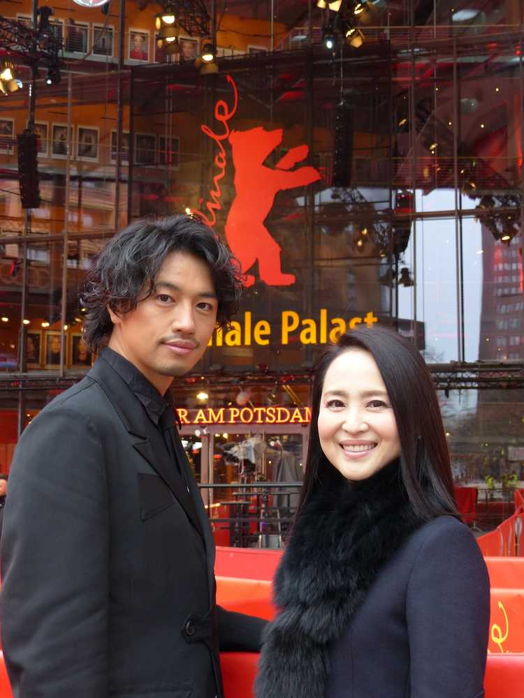 ベルリン国際映画祭に参加した斎藤工と松田聖子