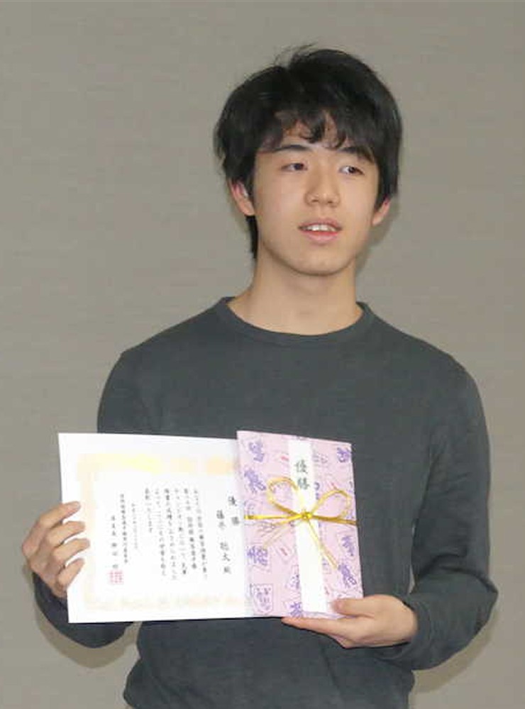 【画像・写真】藤井六段、大会初４連覇　原点の詰め将棋「チャンピオン戦」唯一の満点