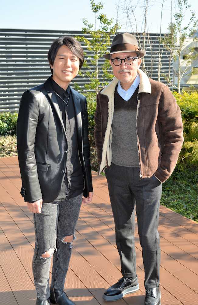 対談を行った神谷浩史（左）と高橋幸宏
