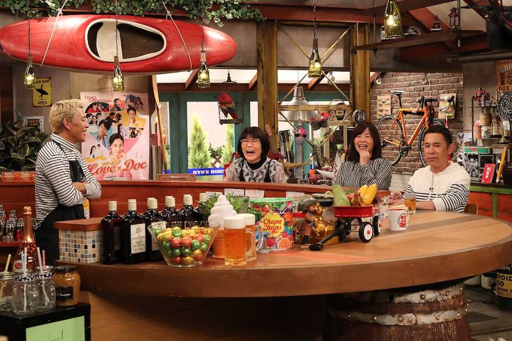 関西テレビ「おかべろ」で爆笑トークする（左から）田村亮、光浦靖子、大久保佳代子、岡村隆史