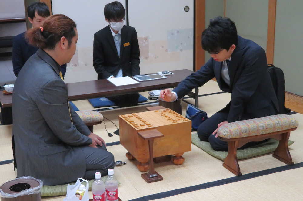 藤井七段、昇段後初の対局　勝てば棋王戦挑戦者決定Ｔで菅井王位と対戦