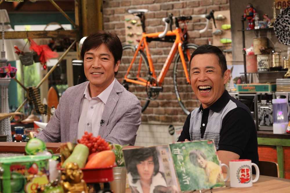 関西テレビ「おかべろ」で爆笑トークする野口五郎（左）と岡村隆史