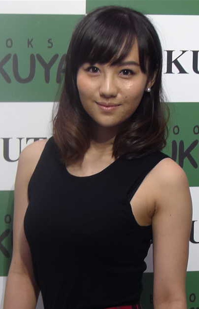 谷村奈南　歌手活動本格再開へ、井岡との離婚危機に関係者「修復困難」