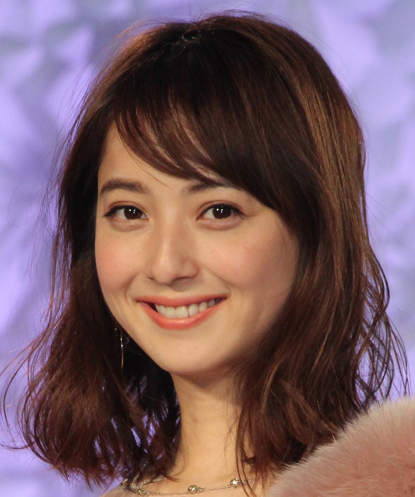 佐々木希　第１子男児出産　夫・渡部の相方児嶋　今回も「ネットで知ったぞ！」